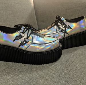 Hologram Creepers